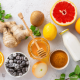 Gesunde Lebensmittel zur Stärkung des Immunsystems - Honig, Ingwer, Grapefruit, Kurkuma, Blaubeeren, Zitronen