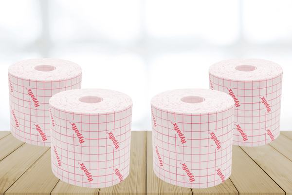 Klebevlies auf der Rolle in großer Menge