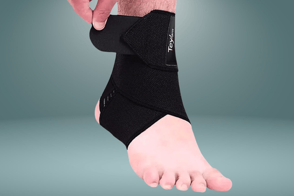 Gewickelte Orthese / Bandage
